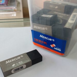 Borracha escolar preta